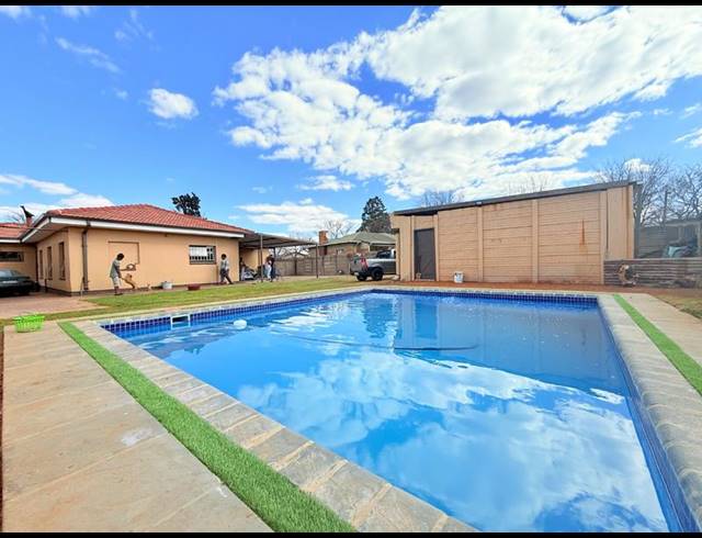 3 BEDROOM HOUSE FOR SALE IN VANDERBIJLPARK CW 6